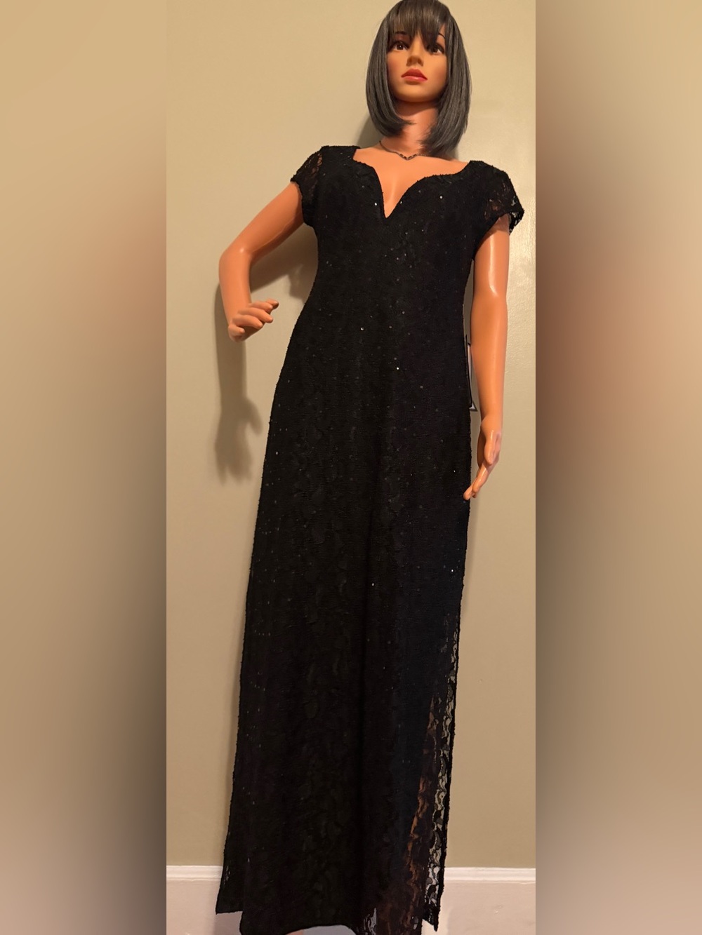 connected apparel Black Lace Sequin Long-Sleeve Evening Gown - Picture 5 of 14